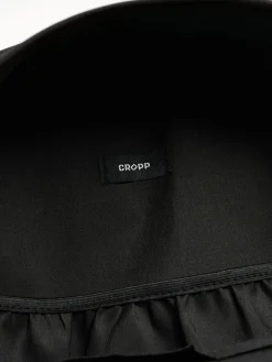 Czarny plecak w serca