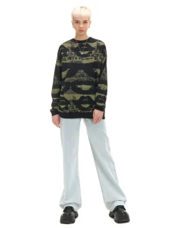 Czarny sweter z artystycznym nadrukiem