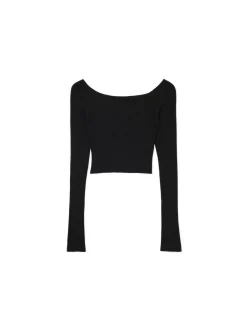 Czarny sweter z odkrytymi ramionami