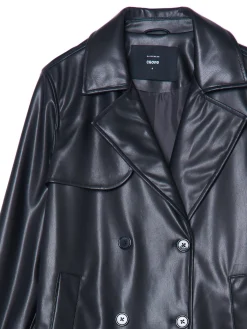 Czarny trencz z imitacji skóry