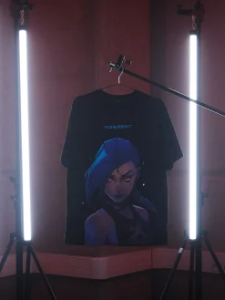 Czarny T-shirt z Jinx z Arcane