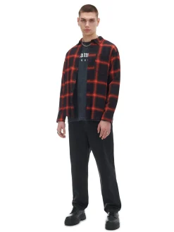 Czerwona flanelowa koszula w kratę