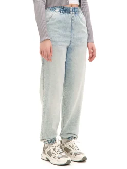 Jasne jeansowe joggery