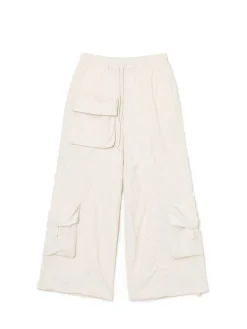 Jasne spodnie parachute