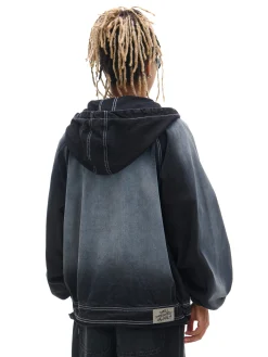 Jeansowa kurtka z efektem przetarcia