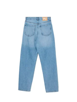 Jeansy mom z wysokim stanem