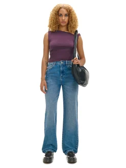 Jeansy straight z efektem sprania