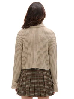 Jesienny sweter oversize z golfem