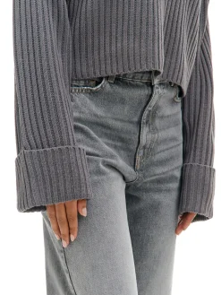 Jesienny sweter oversize z golfem