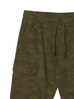 Joggery cargo z nadrukiem camo