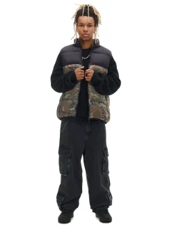 Kamizelka z militarnym wzorem