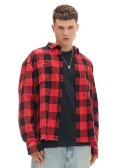 Koszula w kratę z postrzępieniami