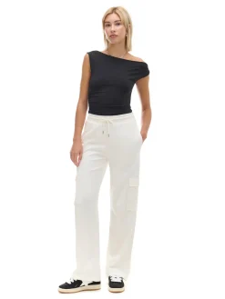 Kremowe spodnie dresowe