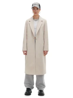 Kremowy długi płaszcz