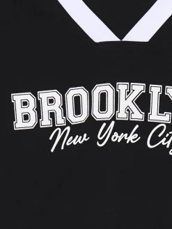 Krótka koszulka z napisami