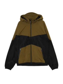 Kurtka z chowanym kapturem