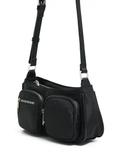 Mała czarna torebka crossbody