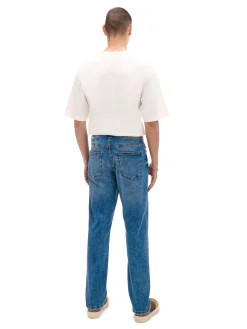 Niebieskie jeansy regular