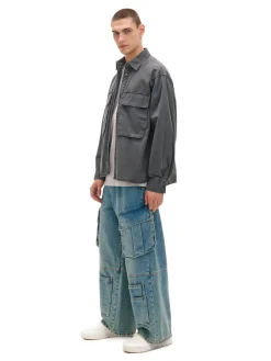 Niebieskie jeansy skater z kieszeniami