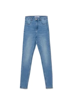 Niebieskie jeansy skinny