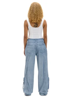 Niebieskie spodnie z kieszeniami cargo