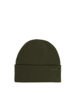 Oliwkowa czapka beanie z naszywką