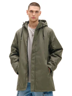 Oliwkowy płaszcz z kapturem