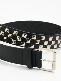 Pasek z imitacji skóry i ćwiekami