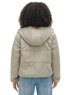 Pikowana kurtka z kapturem