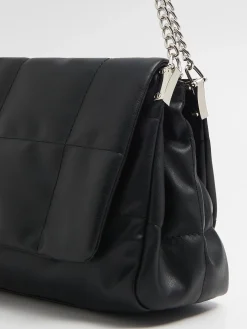 Pikowana torebka na ramię z łańcuszkiem