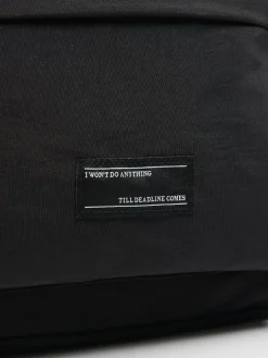 Pojemny plecak z naszywką