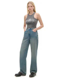 Prążkowany top z pająkiem