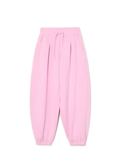 Różowe joggery z wysokim stanem