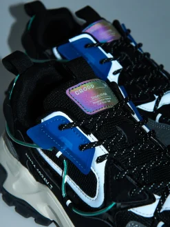 Sneakersy z efektem reflective