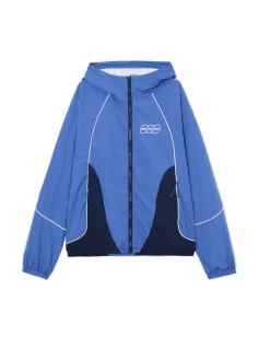 Sportowa kurtka z kapturem