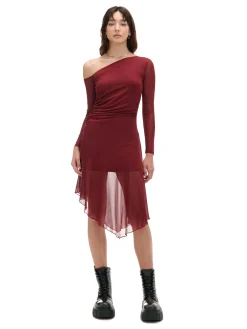 Sukienka midi z odkrytym ramieniem