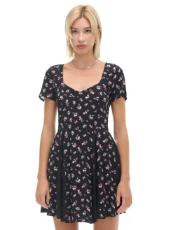 Sukienka mini z lekkiej wiskozy