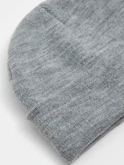 Szara czapka dockerka