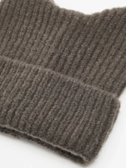 Szara czapka z kocimi uszkami