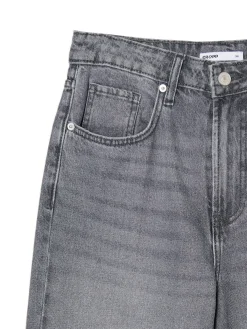 Szare jeansy mom z wysokim stanem