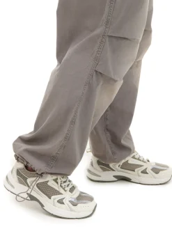 Szare spodnie parachute