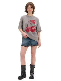 Szary T-shirt oversize z wiśniami