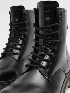 Sznurowane trzewiki z imitacji skóry