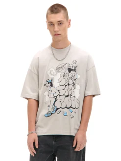 T-shirt z nadrukiem graffiti