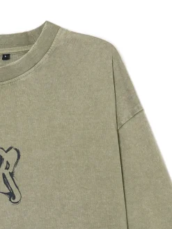 T-shirt z postrzępionymi brzegami