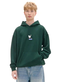 Zielona bluza z gęsią na deskorolce