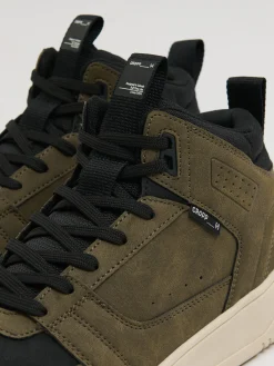 Zimowe sneakersy za kostkę