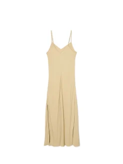 Zwiewna sukienka maxi na ramiączkach